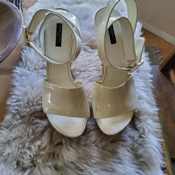 Louis Vuitton Shoes - Authentic Louis Vuitton Candid Wedge Sandal Size 40 VGUC